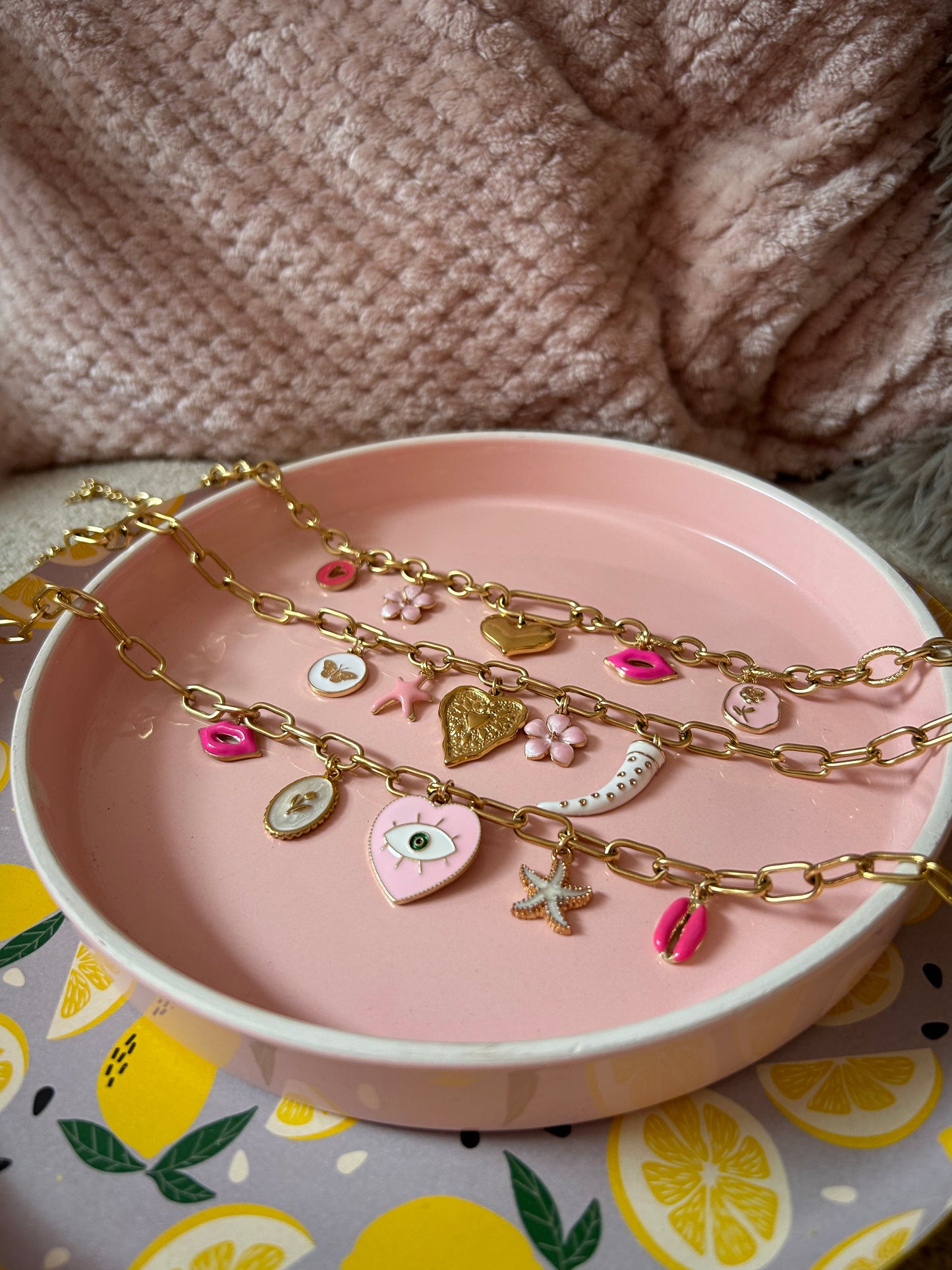 Charmy Ketting - Poker Face Edition