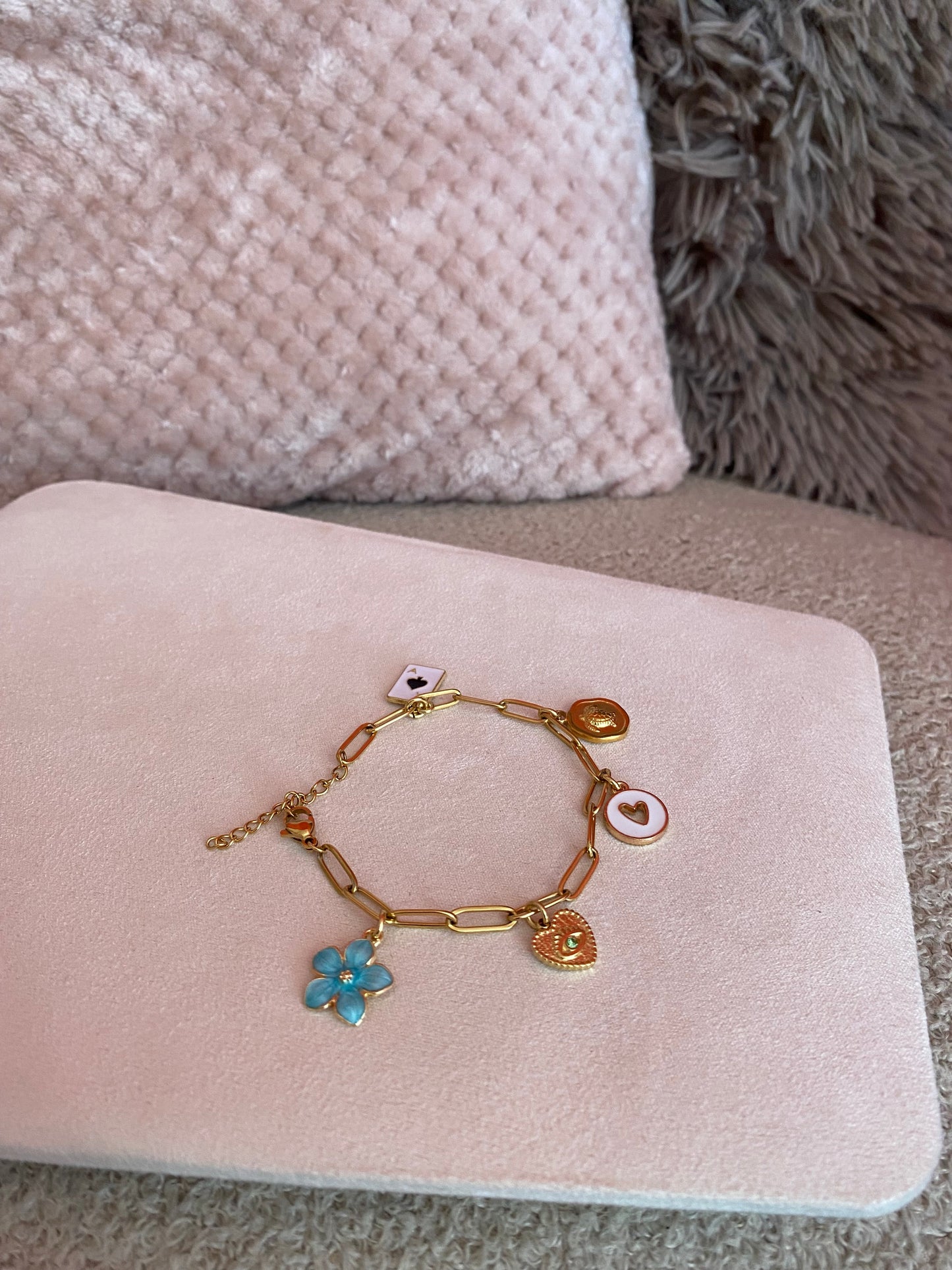 Charmy Armband - Rome Edition