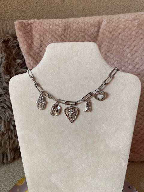 Charmy Ketting - Texas Hold'em Edition