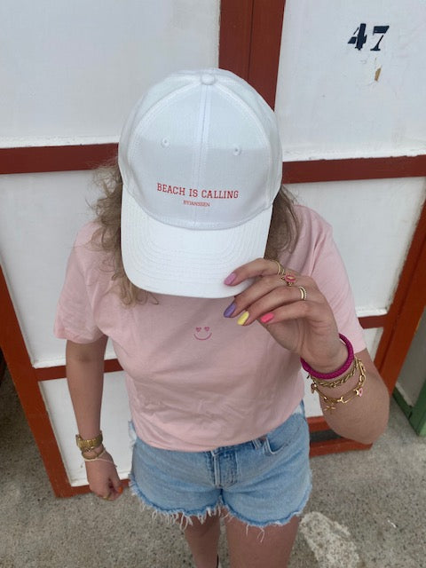 BEACH IS CALLING PETJE