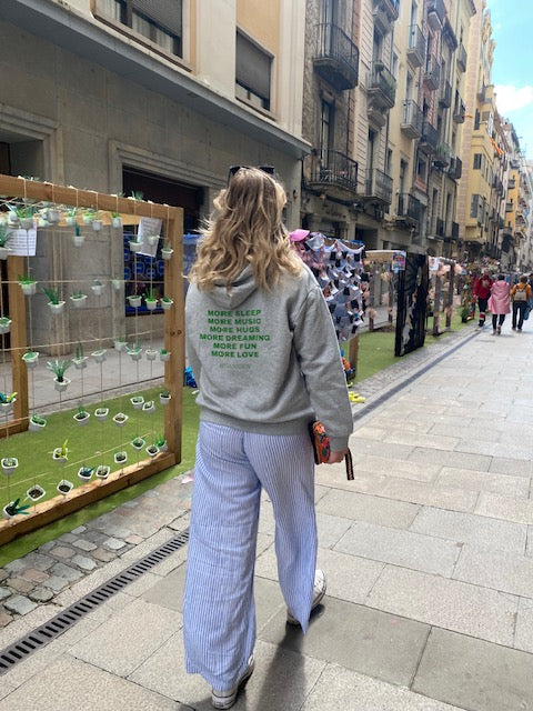 MORE SLEEP HOODIE GROEN